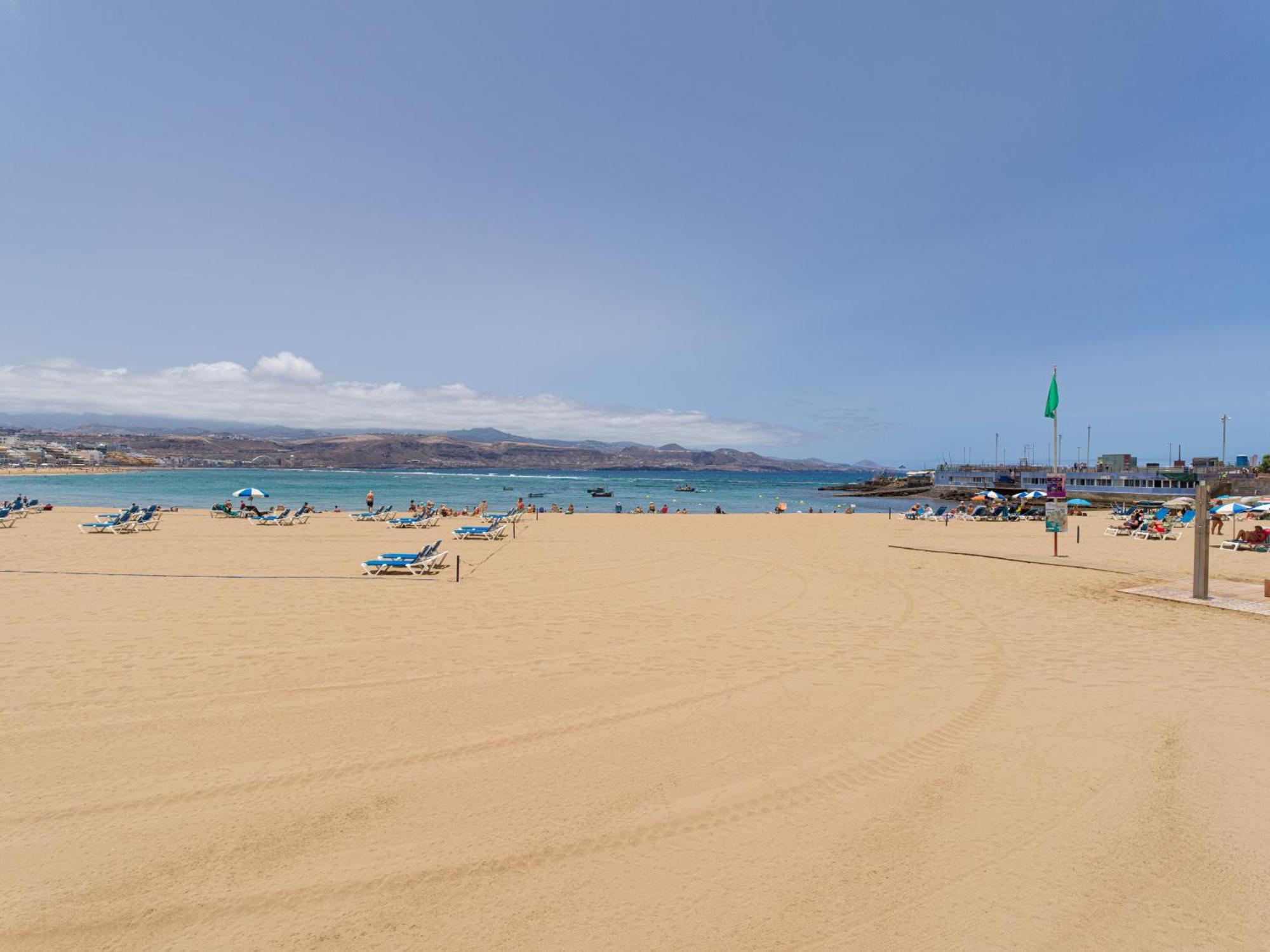 Great Balcony Over Blue Sea By Canariasgetaway Las Palmas Buitenkant foto